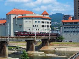 兵庫県・宝塚・宝塚市・お葬式（葬儀）・家族葬・直葬（火葬式）・1日葬葬儀・一般葬葬儀・お坊さん（僧侶）読経（お経）お布施