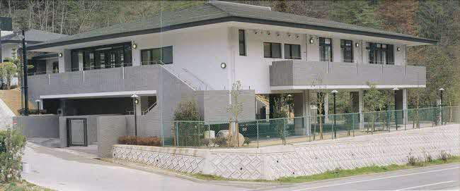 葬儀（お葬式）・家族葬・仏式葬儀・お坊さん・葬儀社依頼とお坊さん依頼は別々に依頼・安いお布施・良心的お布施